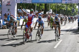 Philip Nielsen wins the final stage.