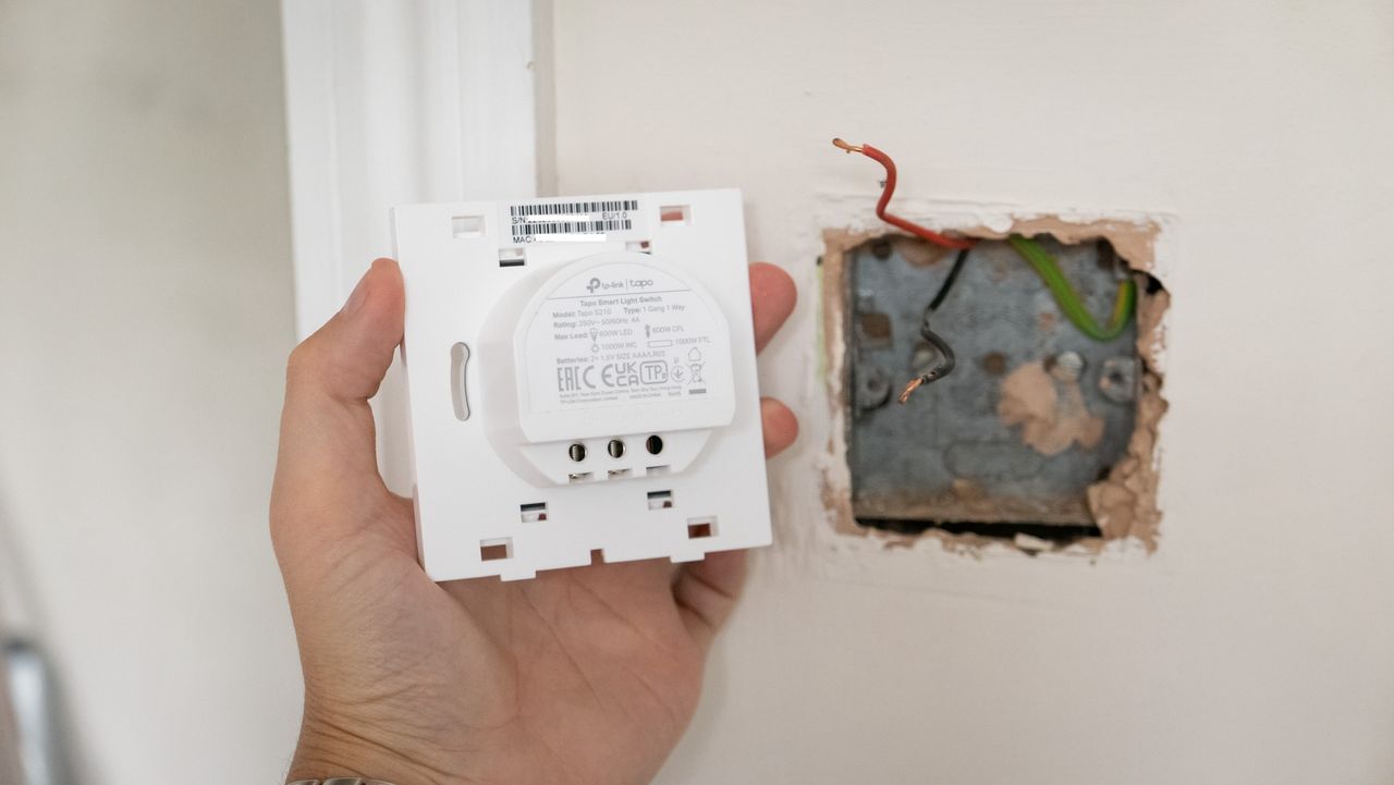 TP-Link Tapo Smart Switch