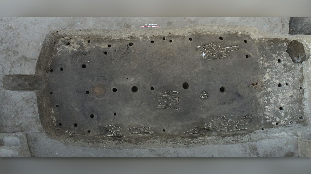 Researchers excavate the Honghe site in northeastern China.