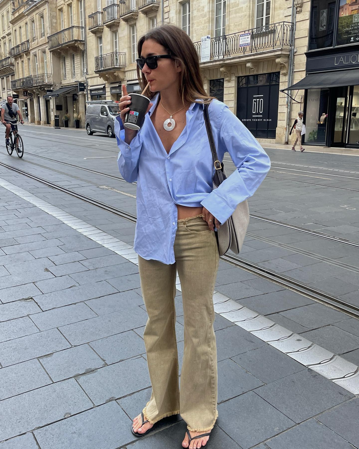 Adenorah @ANNELAUREMAIS in blue top and tan pants