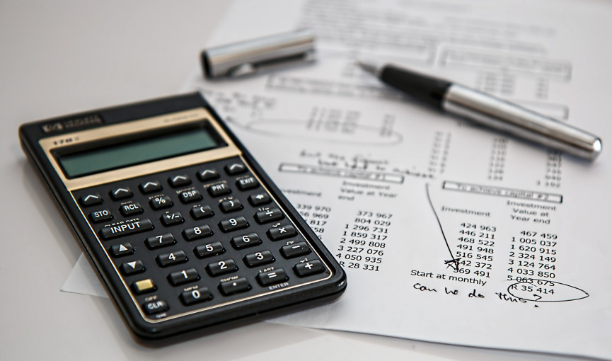 calculator-385506-1920-1556647318-l3WZ-column-width-inline
