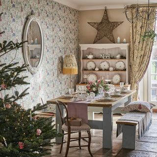 farmhouse kitchen diner decorated for christmas