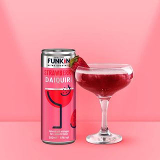 Funkin Strawberry Daiquiri cocktail can