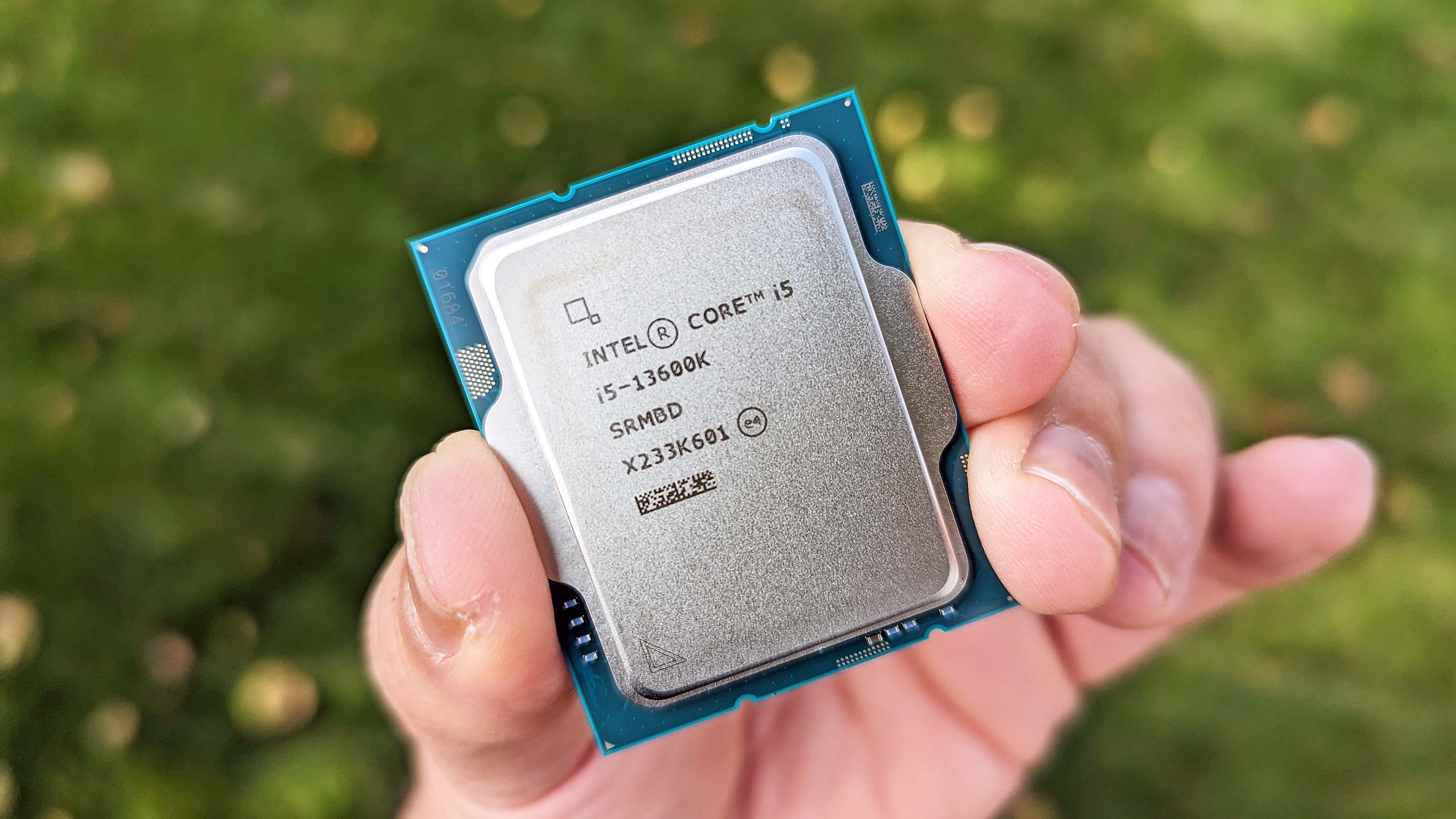 PC avec Intel Core i5-13600KF, 32Go