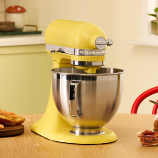 KitchenAid 2025 Color of the Year Stand Mixer: Butter