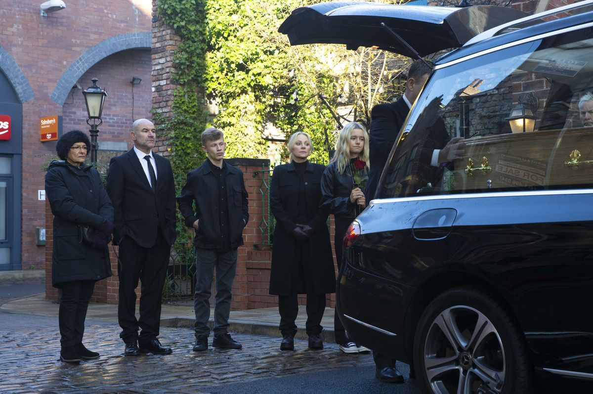 Coronation Street residents gather for Mason Radcliffe&#039;s funeral.