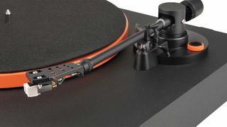 A close-up of the JBL Spinner BT's tonearm