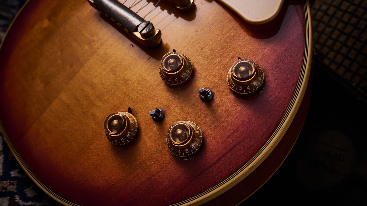 Ian Bairnson's Gibson Les Paul, as played on Kate Bush's Wuthering Heights &ndash; close-ups