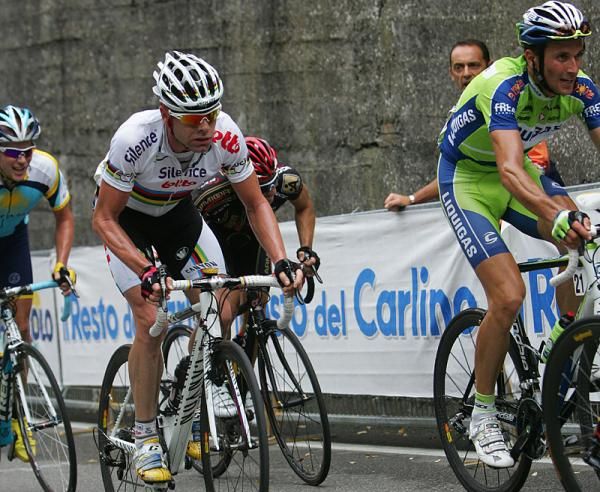 Cadel Evans (Silence-Lotto) and Ivan Basso (Liquigas), l-r