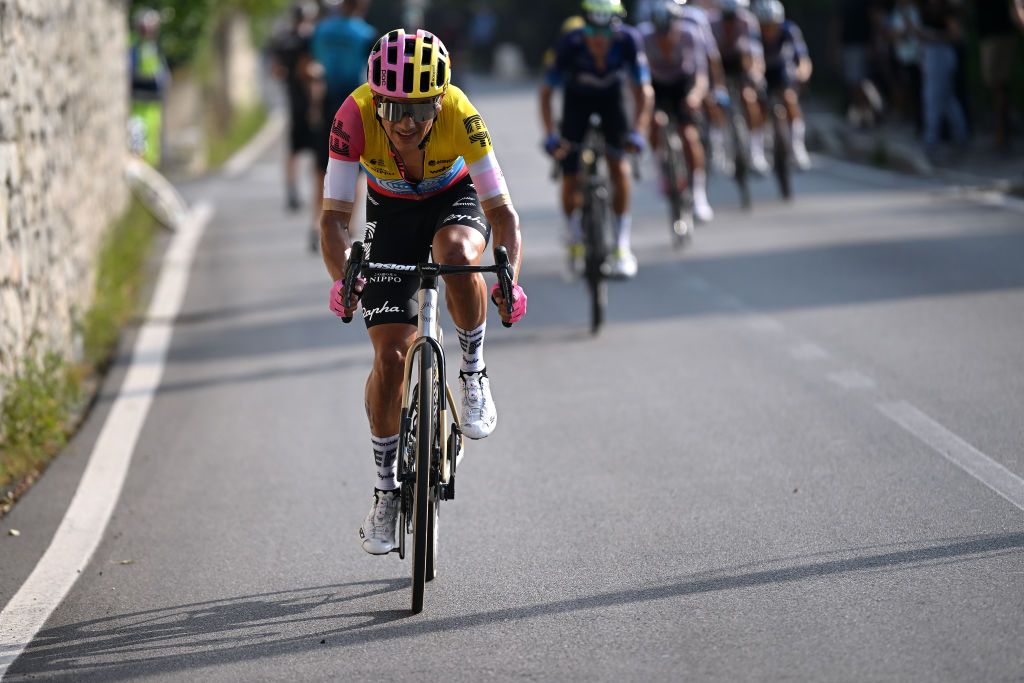 VARESE ITALY OCTOBER 03 Richard Carapaz of Ecuador and EF EducationEasyPost attacks during the 102nd Tre Valli Varesine 2023 a 19654km one day race from Busto Arsizio to Varese on October 03 2023 in Varese Italy Photo by Dario BelingheriGetty Images
