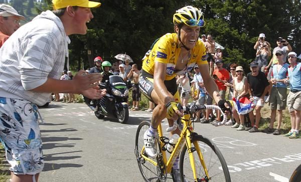 Sylvain Chavanel (Quick Step) rides in yellow