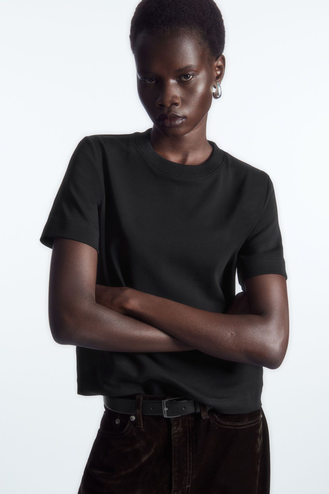 THE CLEAN CUT T-SHIRT