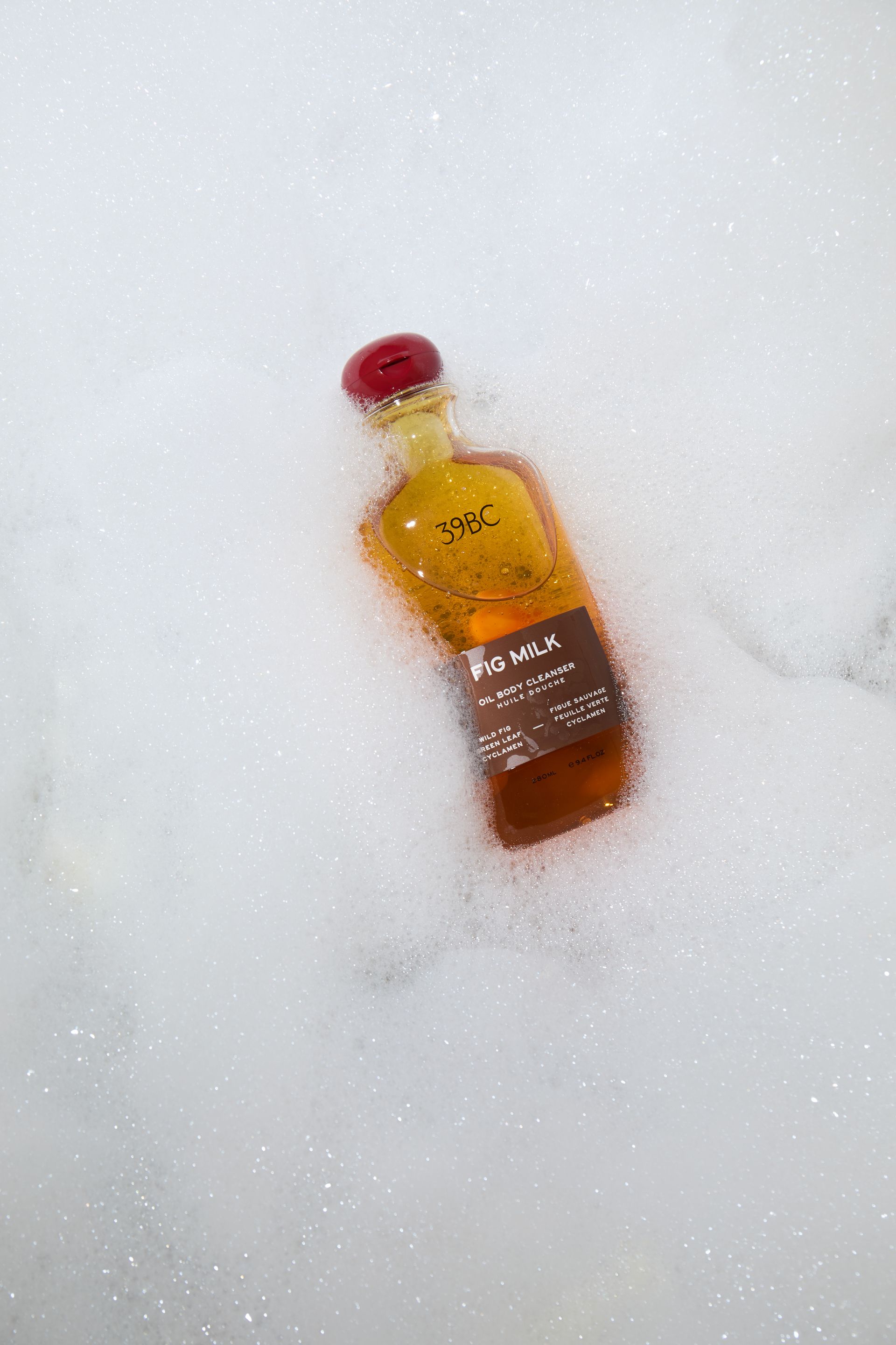 39BC bath oil in a bubble bath