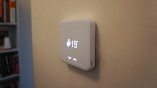 Tado Smart Thermostat på en væg