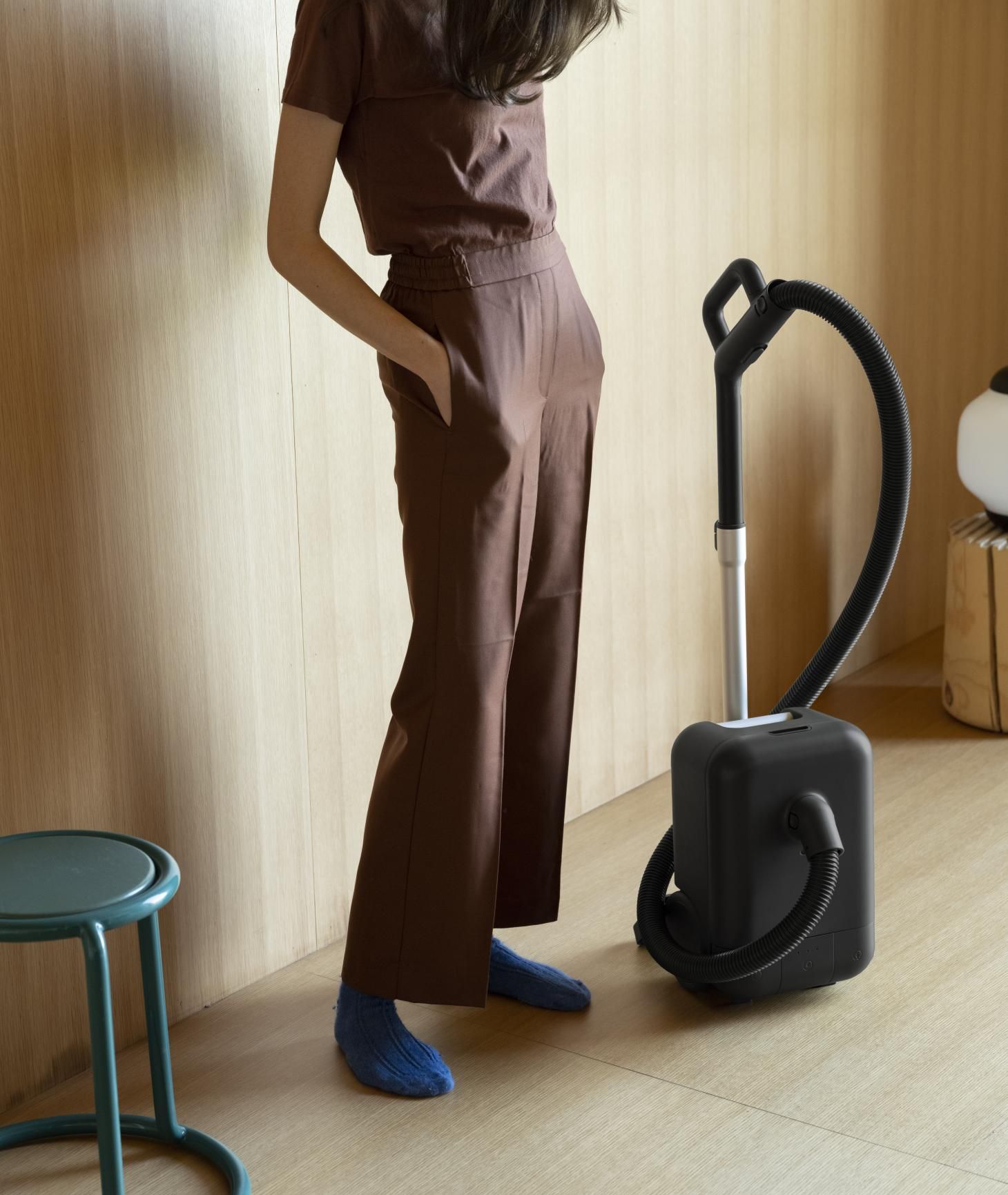 Airsign vacuum cleaner powerful and sustainable Wallpaper