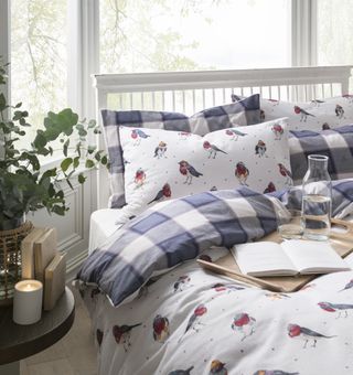 Christmas bedding