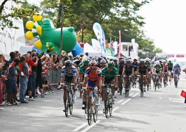 The second group was 1:34 behind