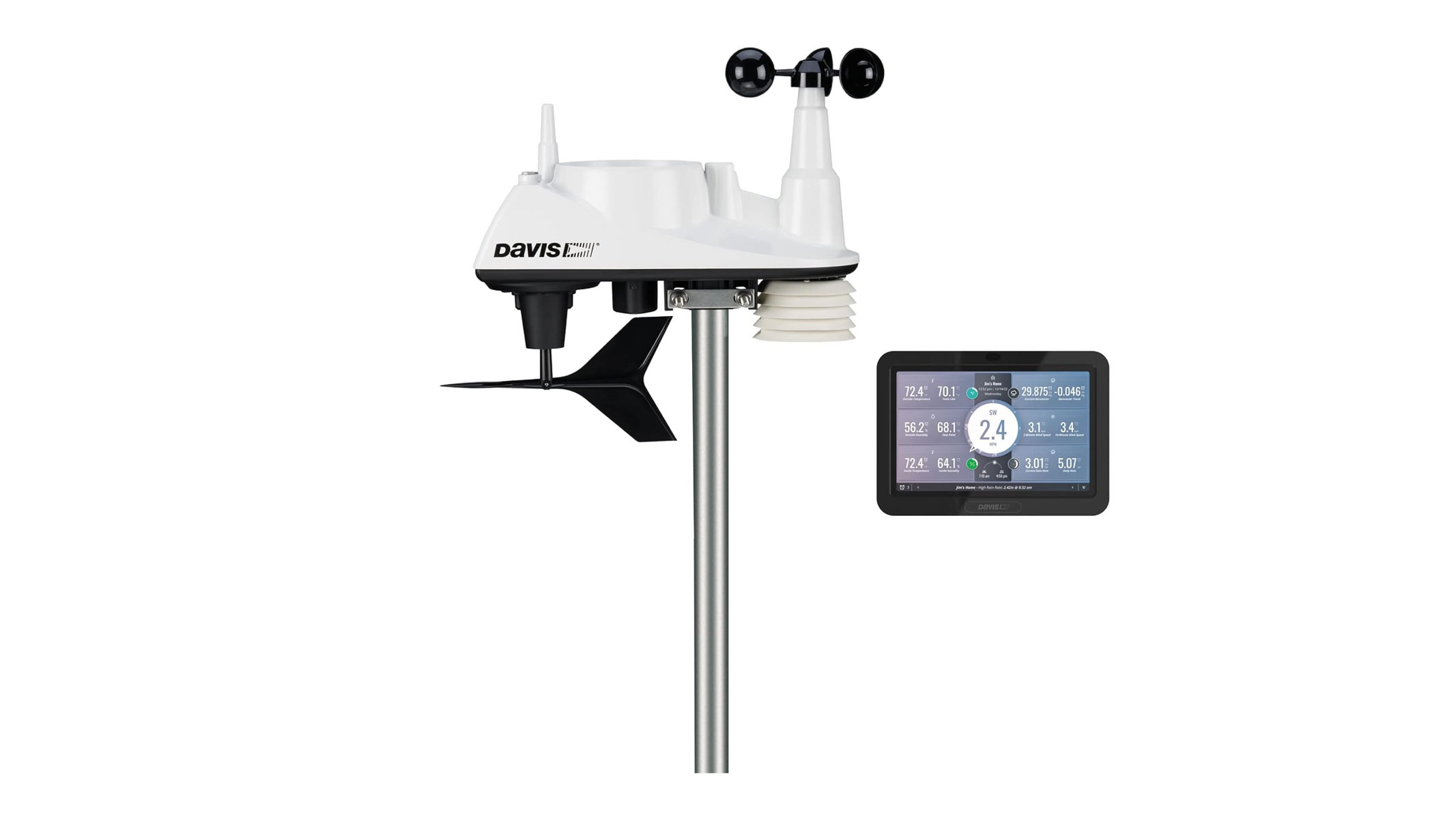The Davis Vantage Vue weather station and home display unit on a white background.