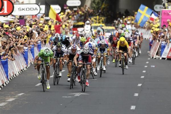 It was tight up front on the drive to the finish line in stage 13