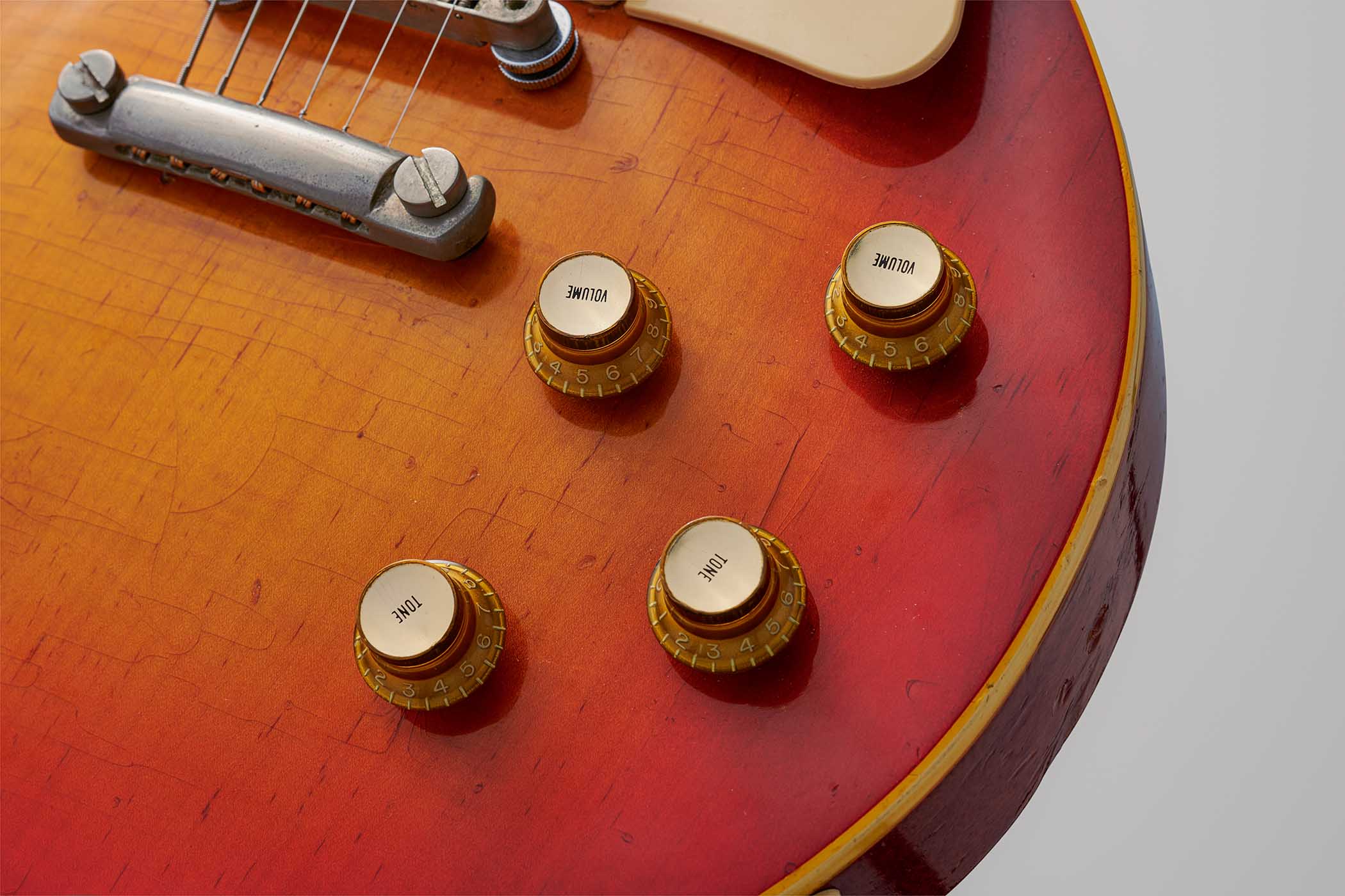Eric Clapton's 1960 Gibson Les Paul Standard Summersburst
