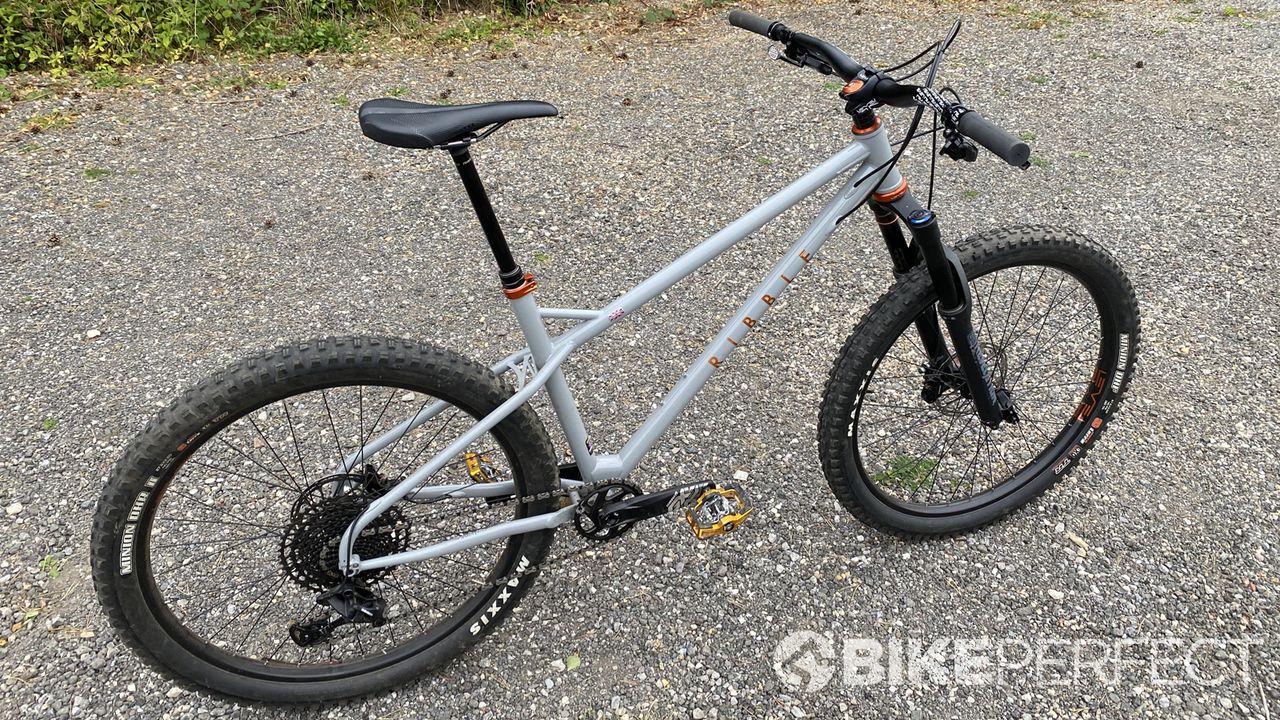 Ribble HT 725 Pro pictured from behind