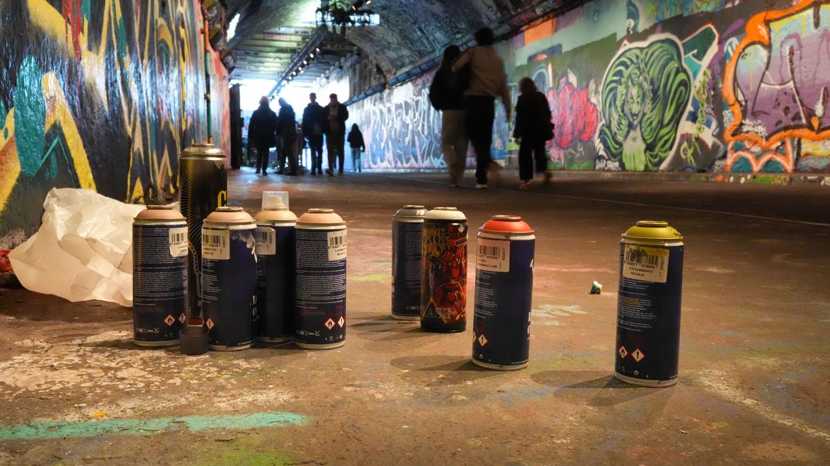 Images captured in London with the Sony A7 V camera