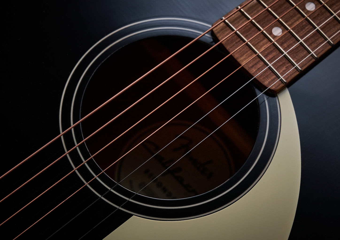 Fender California Standard Redondo