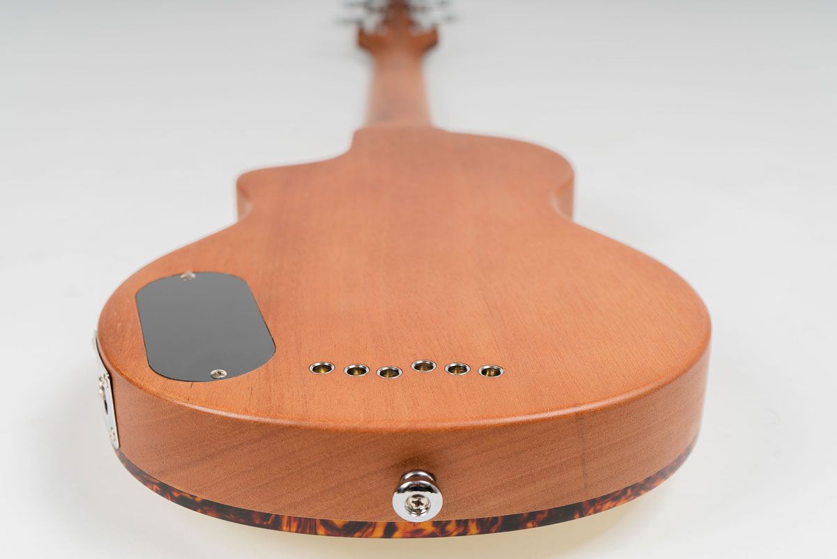Blackstar Carry-on