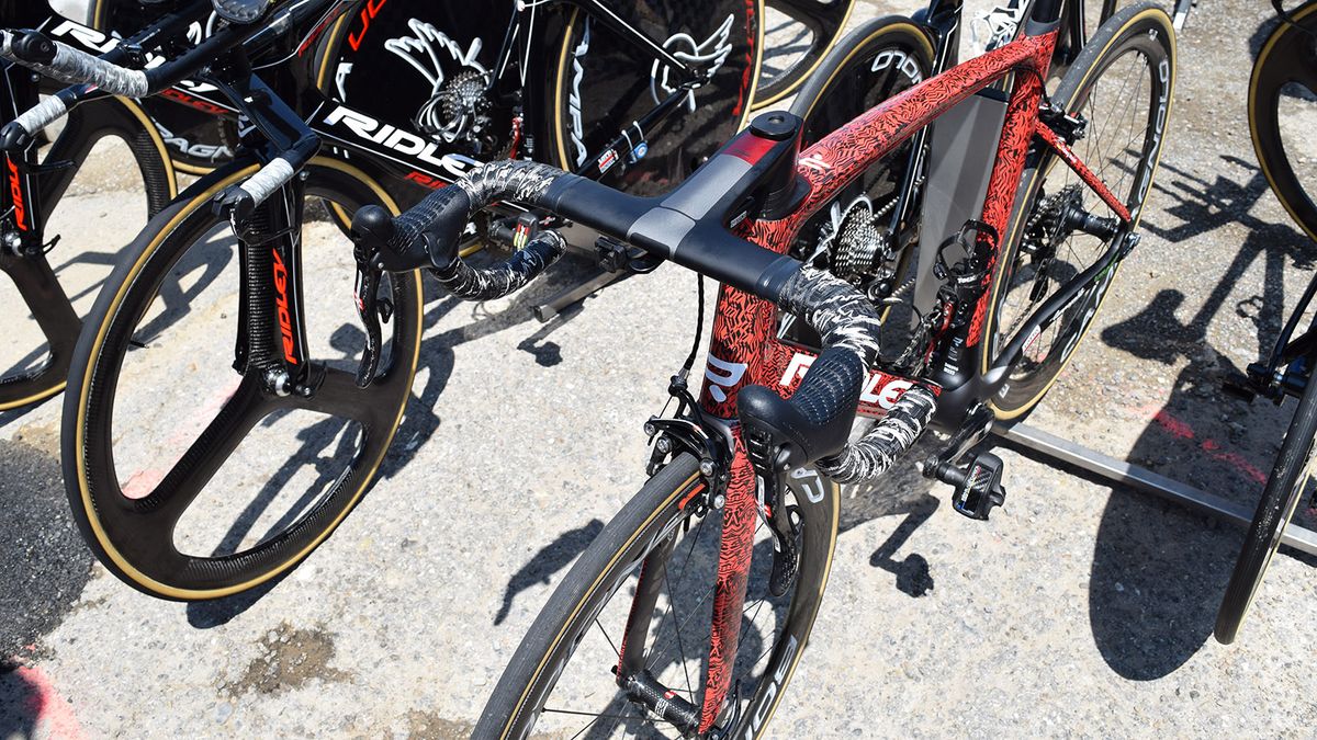 The bike also appeared to have a proprietary integrated cockpit