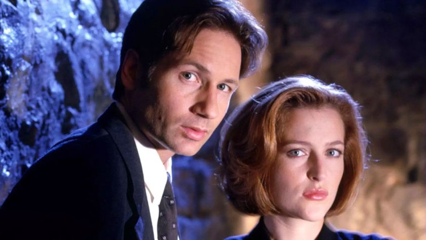 David Duchovny and Gillian Anderson in The X-Files