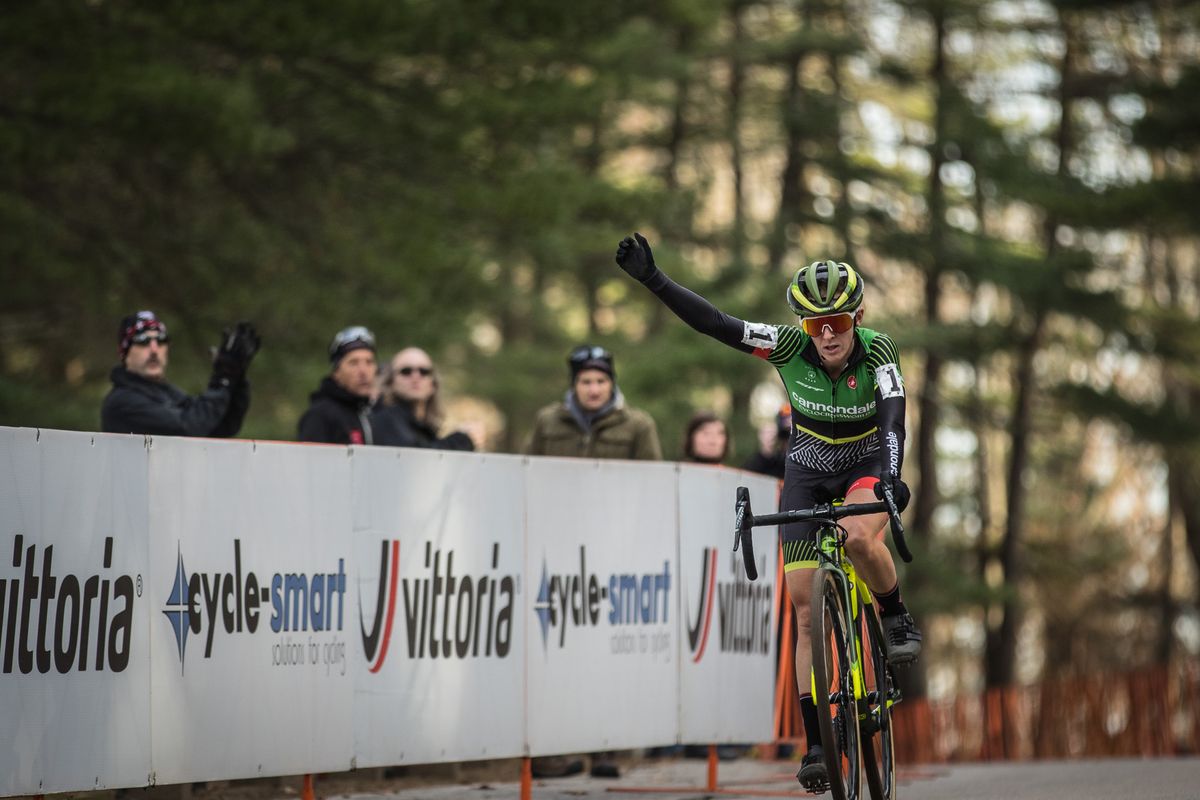 Kaitlin Keough (Cannondale p/b Cyclocrossworld.com) celebrates her win