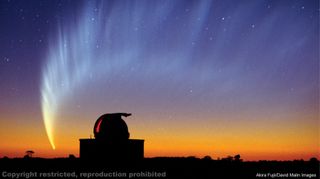 Comet McNaught shines in 2007 over the Chiro Observatory in Western Australia. Image uploaded on July 25, 2013.