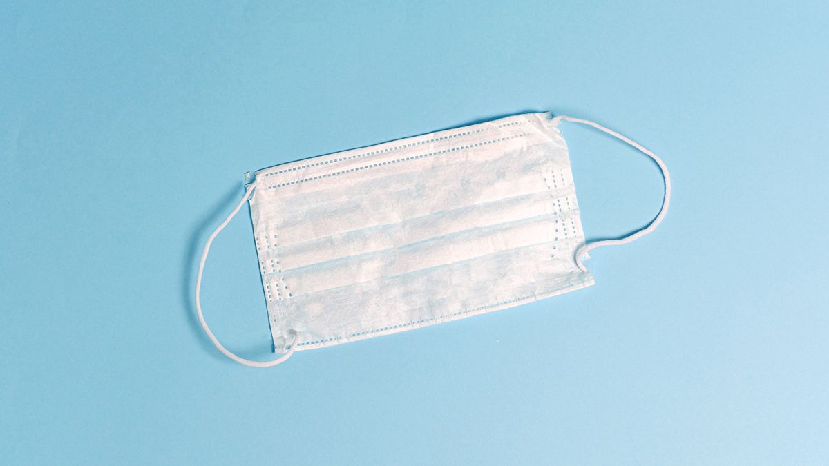 This 1 Minute Hack Will Make Your Too Big Face Mask Fit Snugly T3