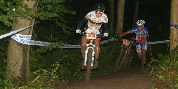 Sabine Spitz (Sabine Spitz Haibike) leads Julie Bresset (BH - SR Suntour - Peisey Vallandry)