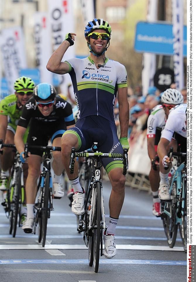 Michael Matthews (Orica GreenEdge) wins stage 3 of Vuelta al Pais Vasco