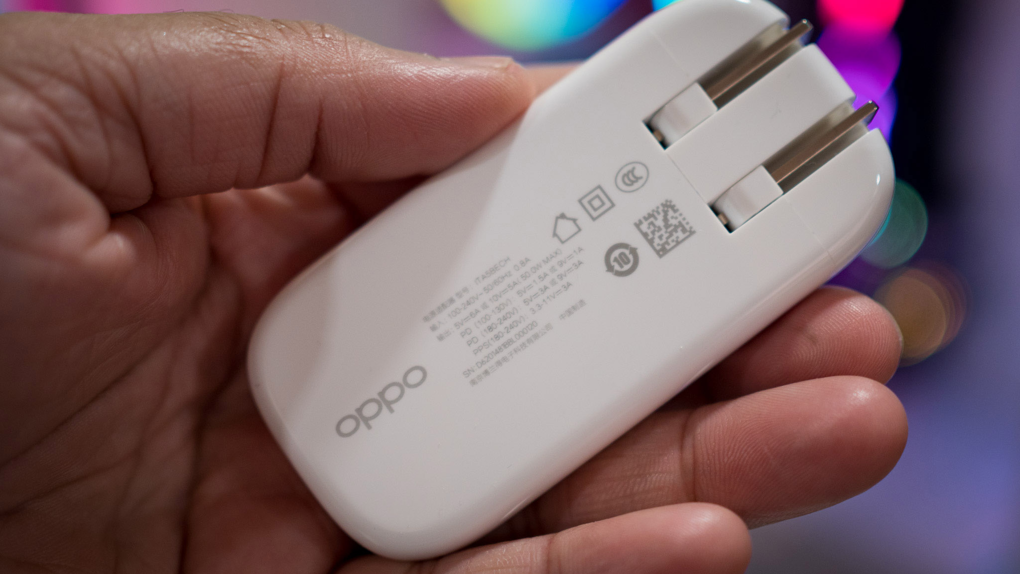 OPPO 50W mini SuperVOOC charger