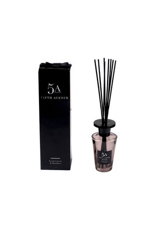 5A Fifth Avenue Bamboo and Linen 150ml Reed Diffuser, £10