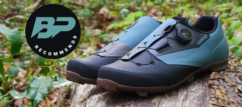 Suplest Mountain Performance shoe with a Bike Perfect recommends badge