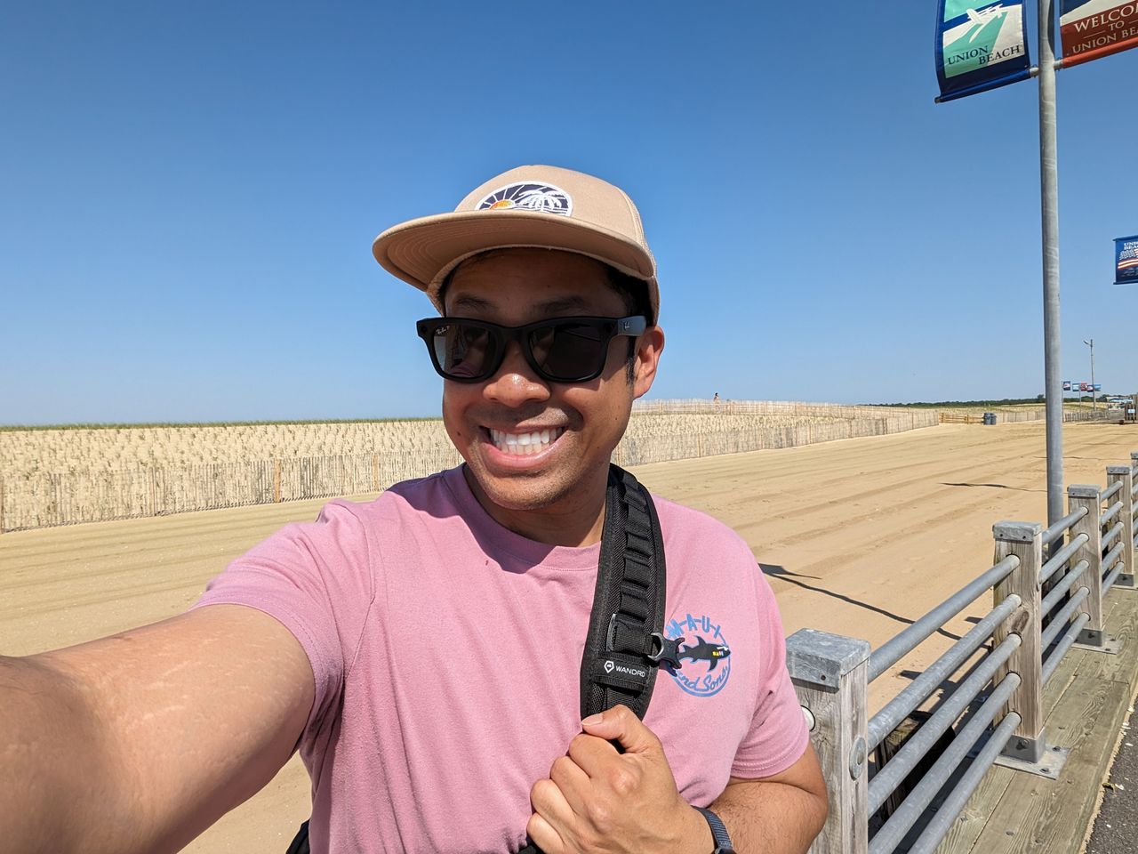 Google Pixel 8 selfie sample.