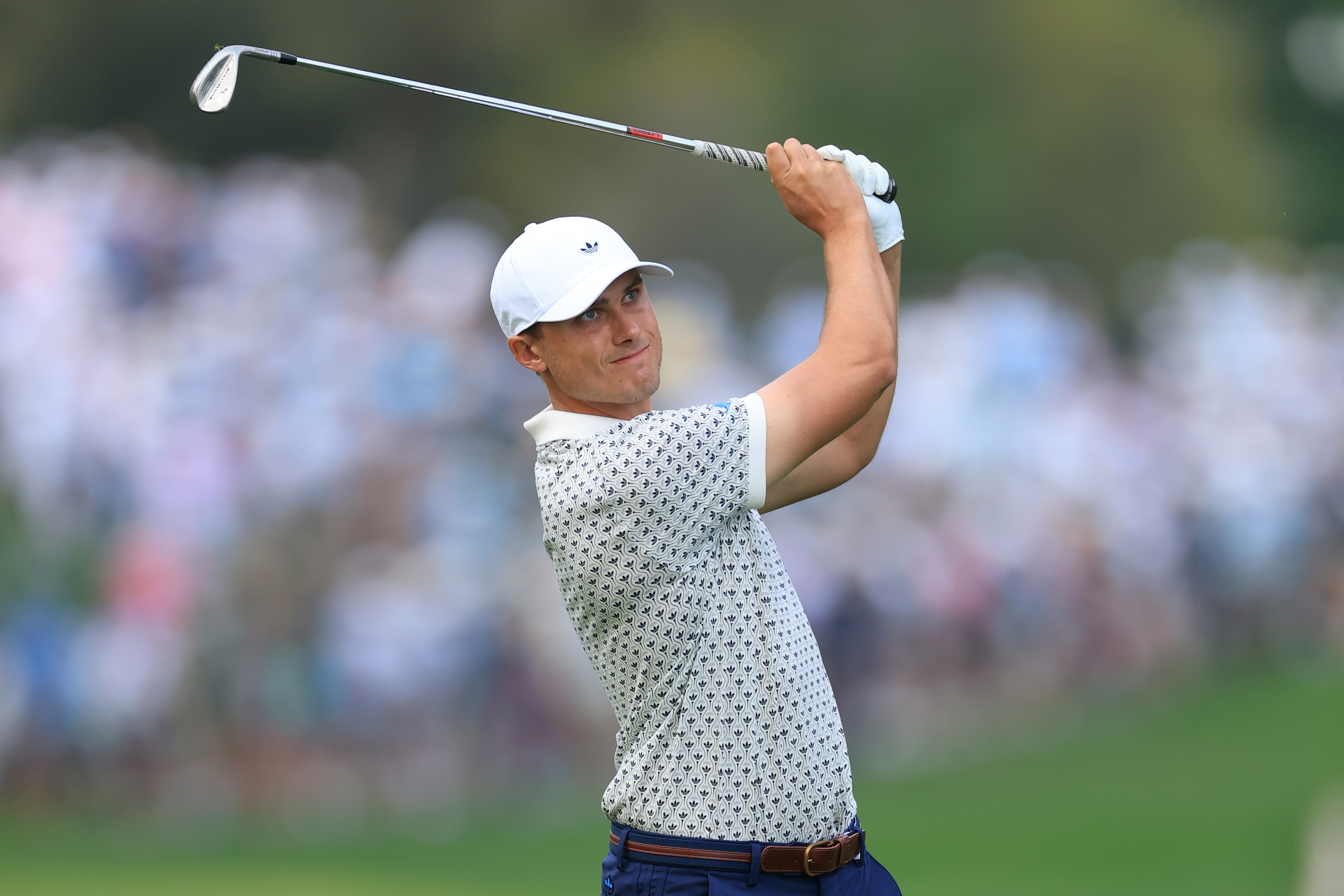 Ludvig Aberg hits a wedge shot