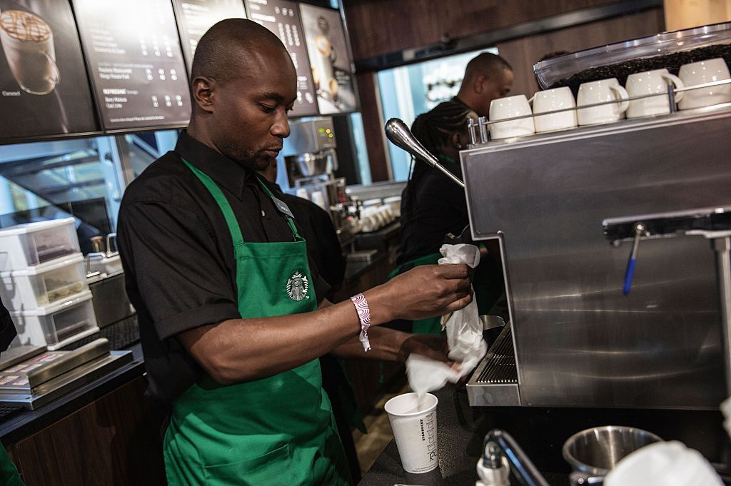 Starbucks might give you a free drink this holiday season