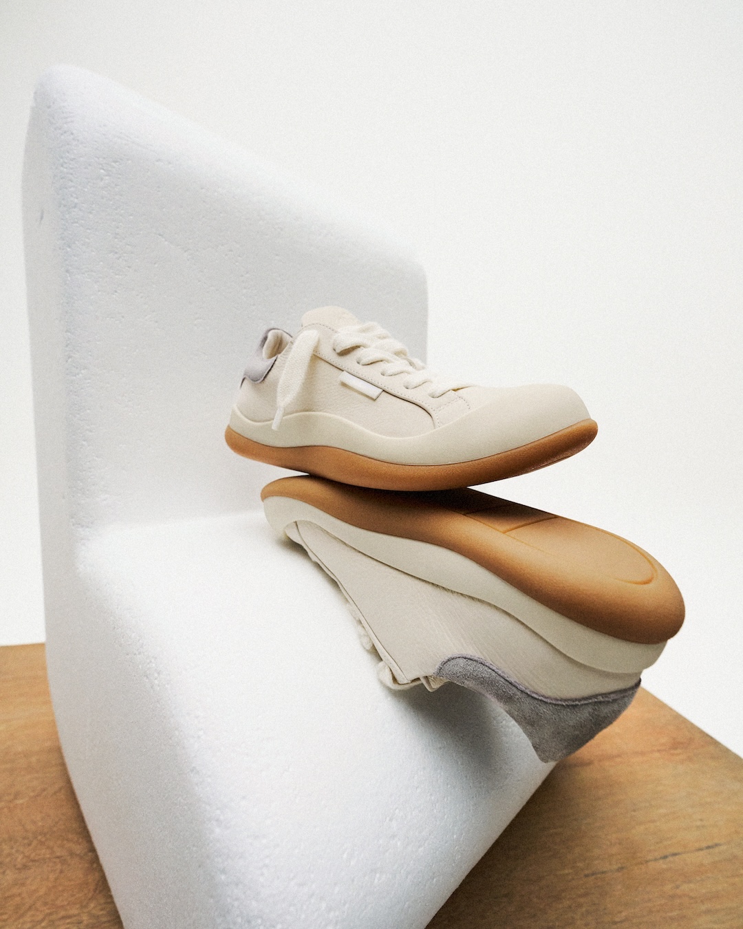 Axel Arigato Squish from different angles