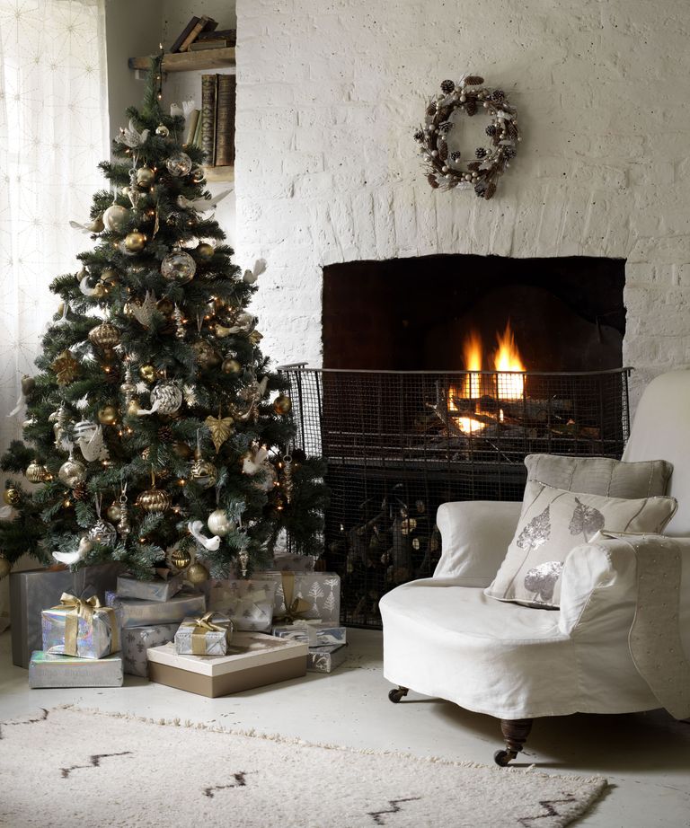 How to make a Christmas tree look fuller 10 simple ways to increase