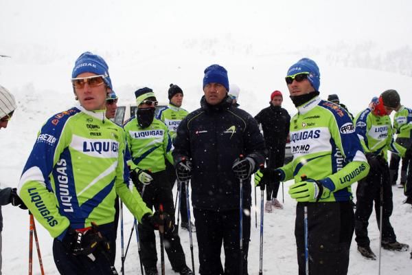 Roman Kreuziger and Ivan Basso await the start of another activity