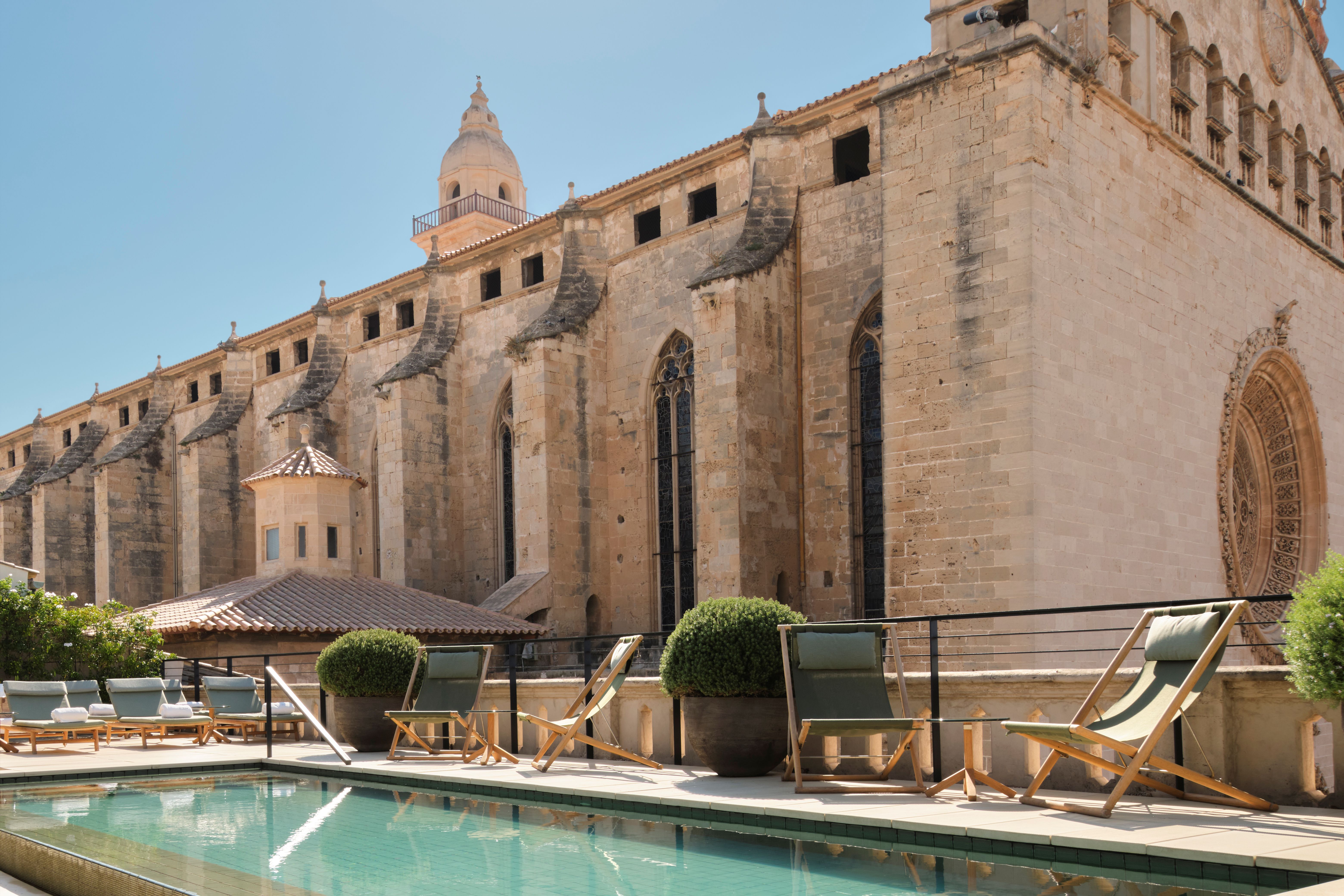 best mallorca hotels total solar eclipse 2026