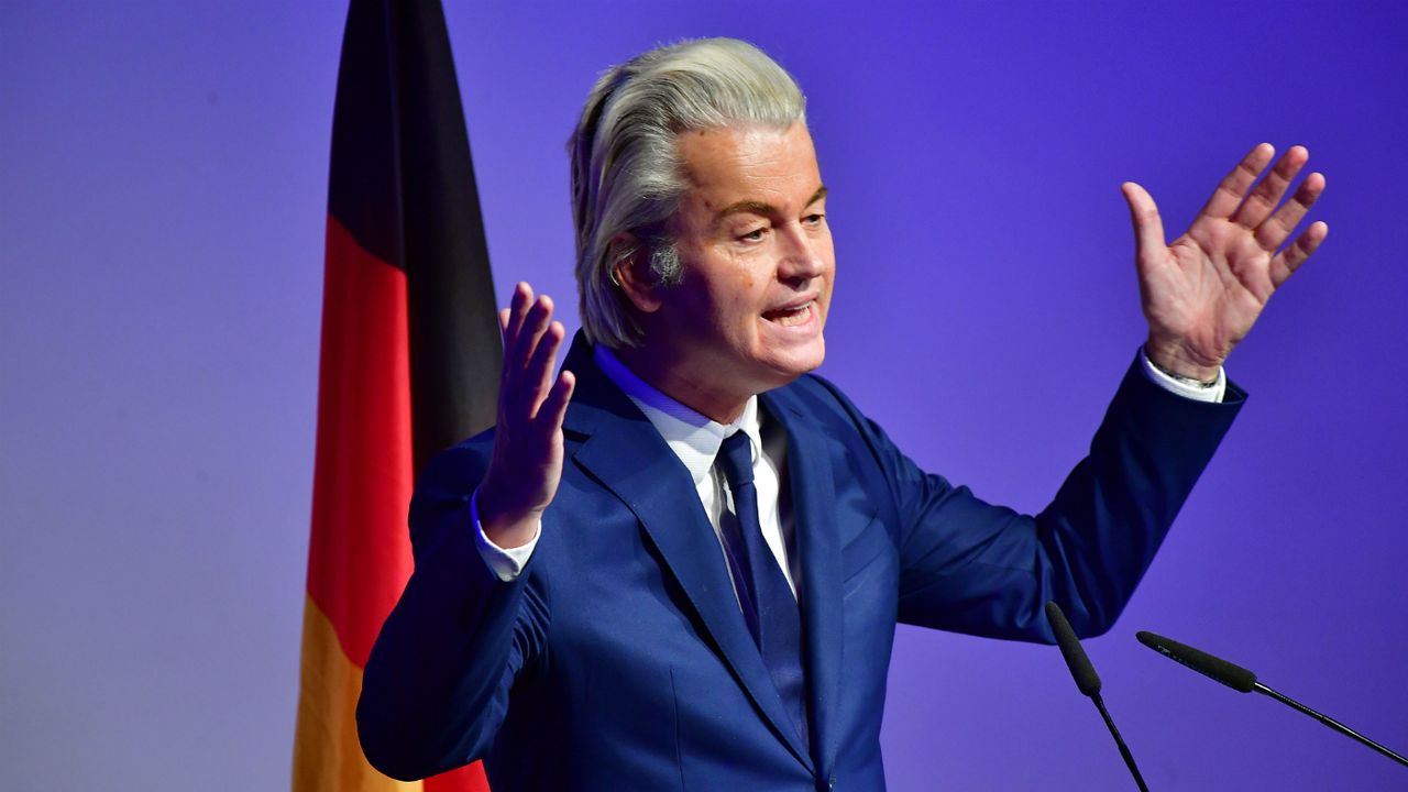 Geert Wilders speaks in German