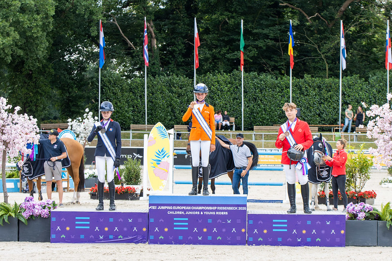 The individual medallists for the children's European Showjumping Championships.