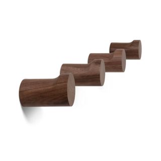 4 cylindrical wooden wall hooks