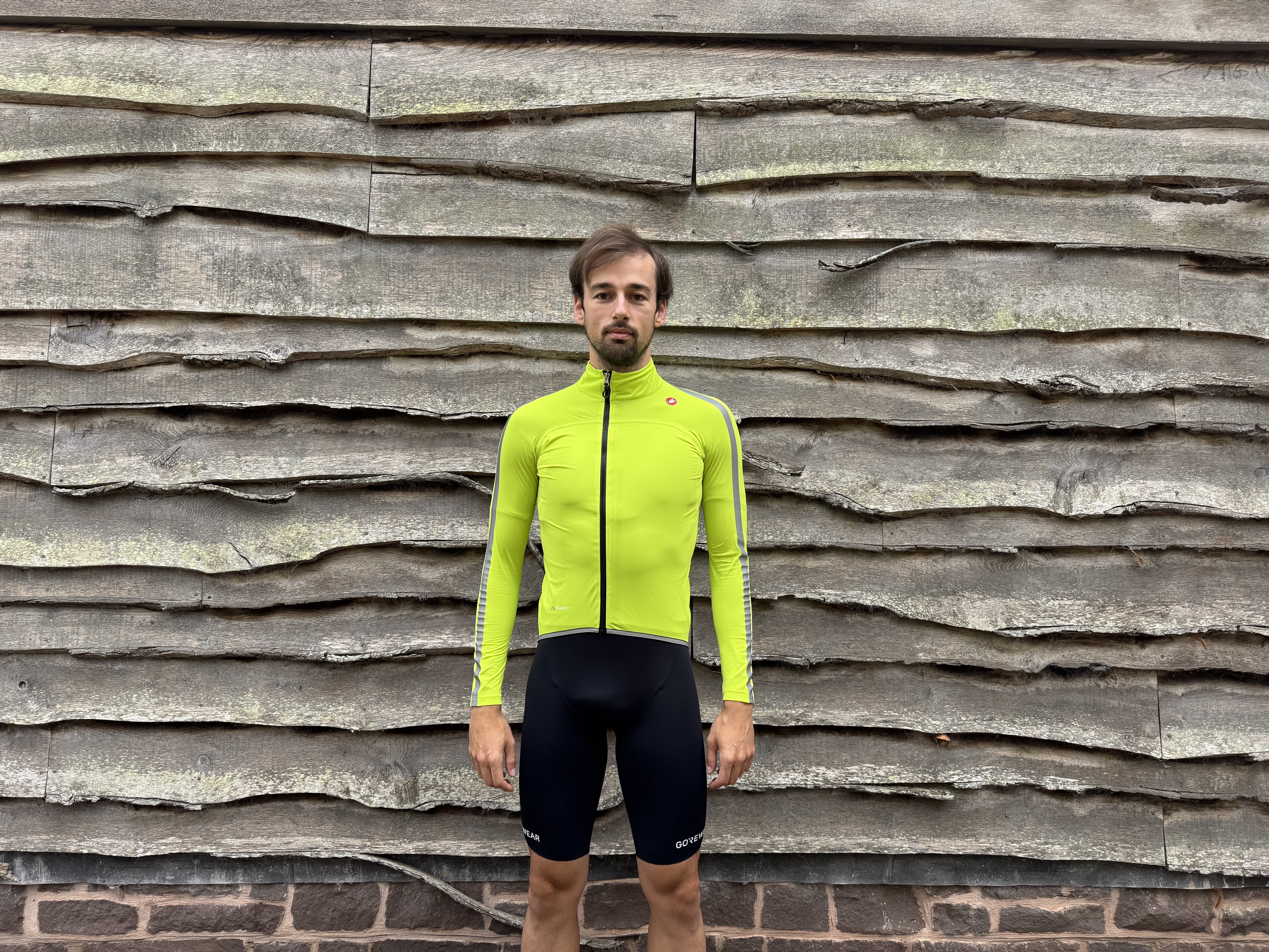 Castelli Ultra Rain Cape review: Fits like a jersey, but lacks waterproofing