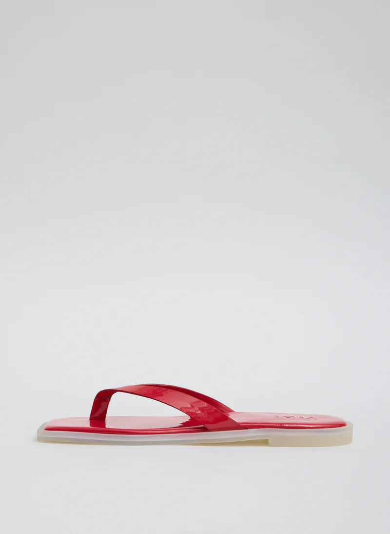 Tibi, Arnie Sandal